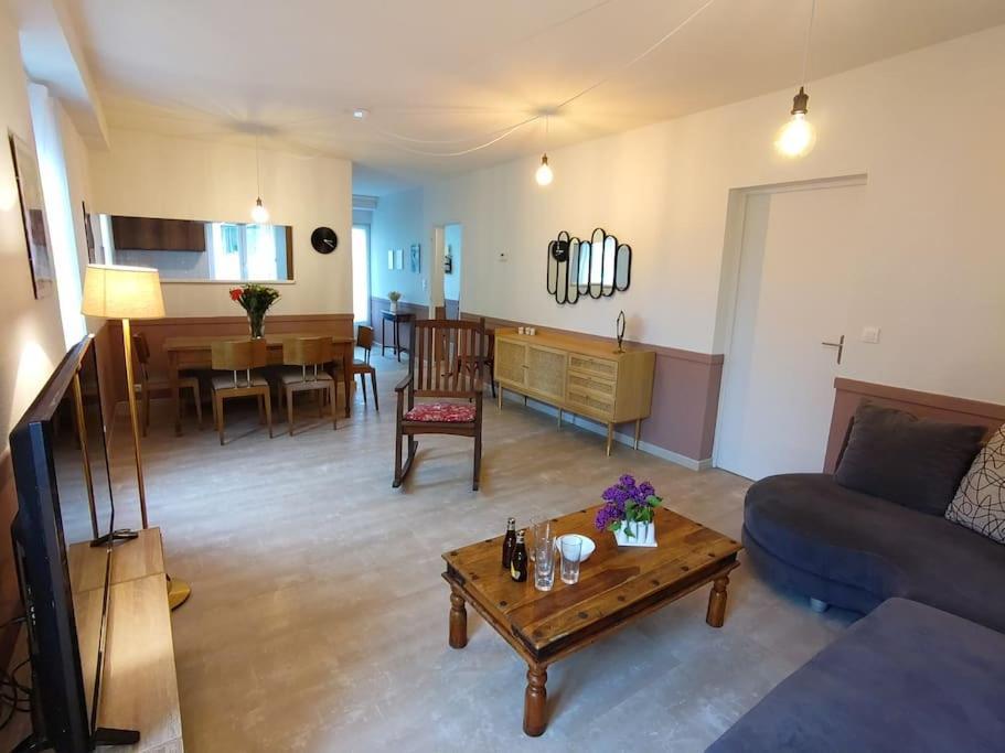 Grand Appartement Avec Jardin Bretenoux Экстерьер фото